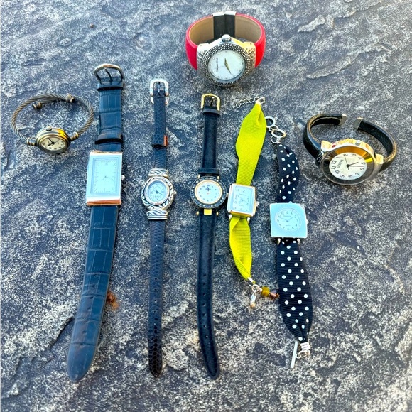8 BUNDLE Women’s Watches - Picture 1 of 3